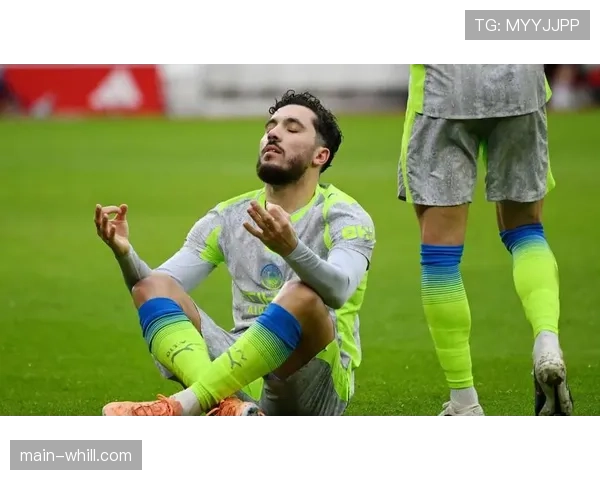 从训练场到绝杀：记录曼城青年队小将第一次在英超主罚角球并助攻